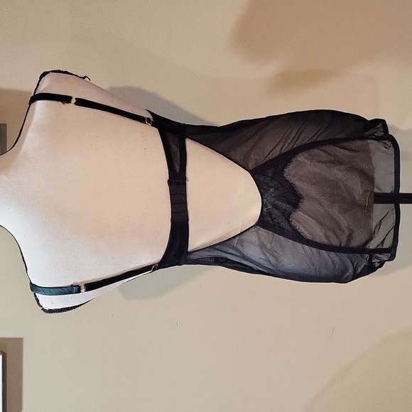 Ann Summers Elegant Lace Chemise - Picture 5 of 16